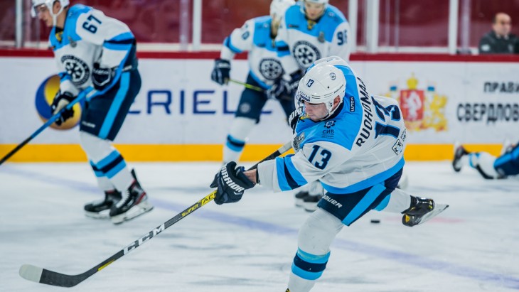 Гости выиграли третий матч подряд