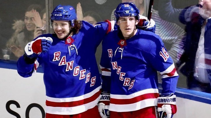 Все представители НХЛ продолжать оставаться дома