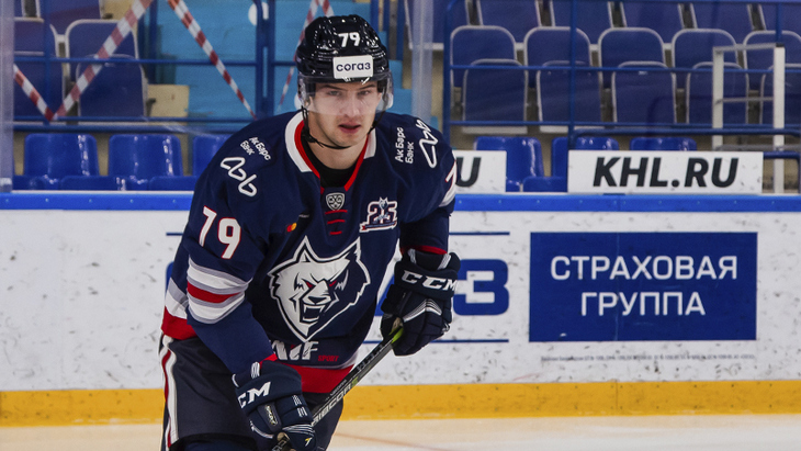 Хоккеист «Нефтехимика»