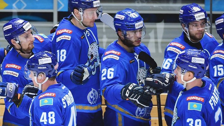 Хоккеисты «Барыса»