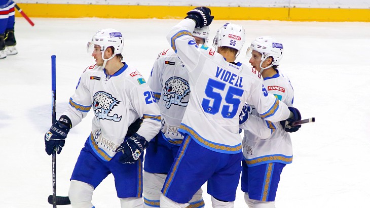 Игроки «Барыса»