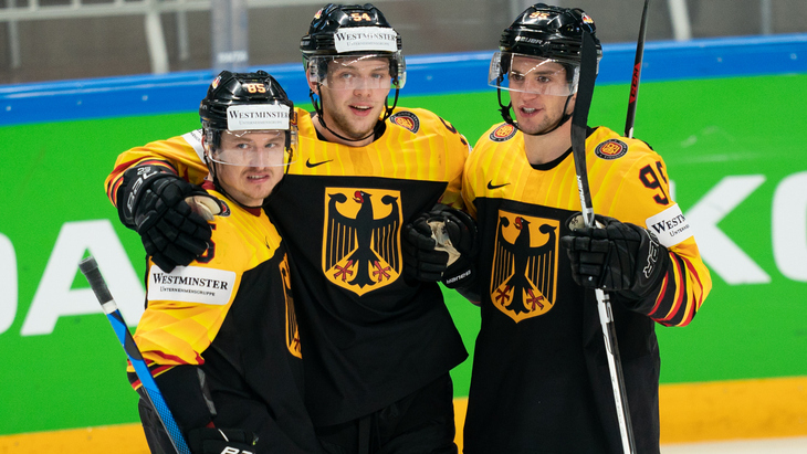 Хоккеисты сборной Германии