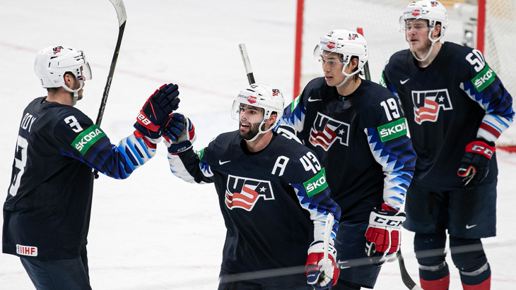 Хоккеисты сборной США