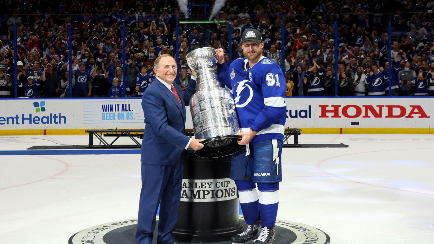 «Тампа-Бэй» стала обладателем Кубка Стэнли второй раз кряду