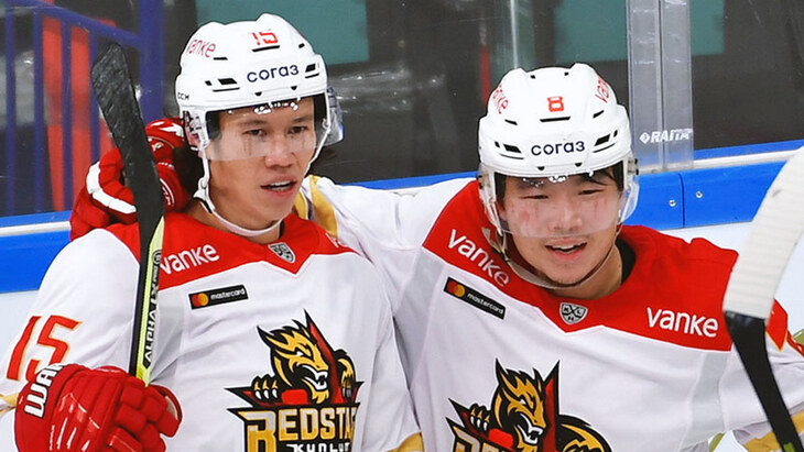 Хоккеисты «Куньлуня»