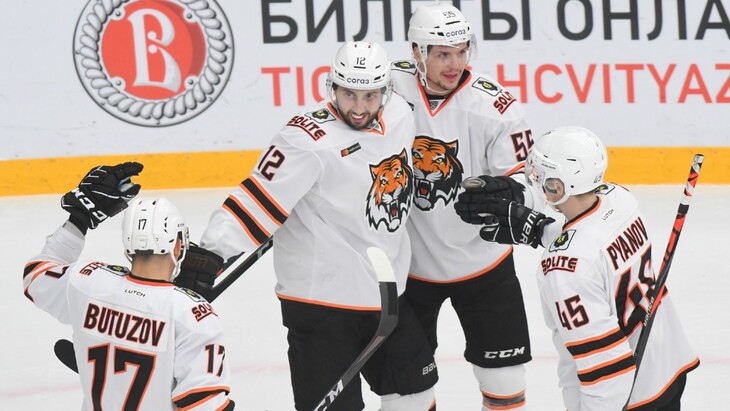 Игроки «Амура»