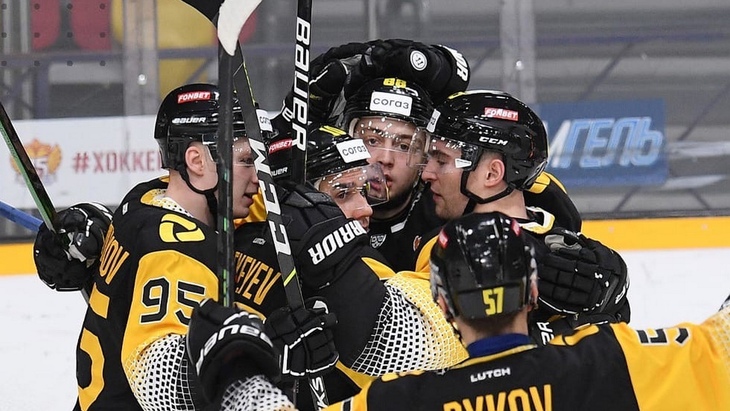 Хоккеисты «Северстали»