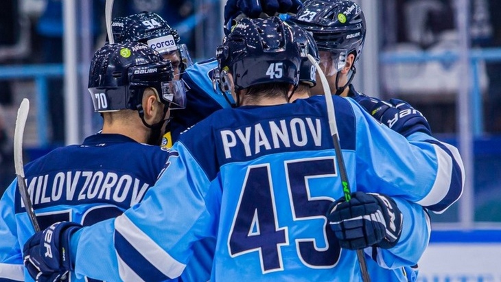 Хоккеисты «Сибири»