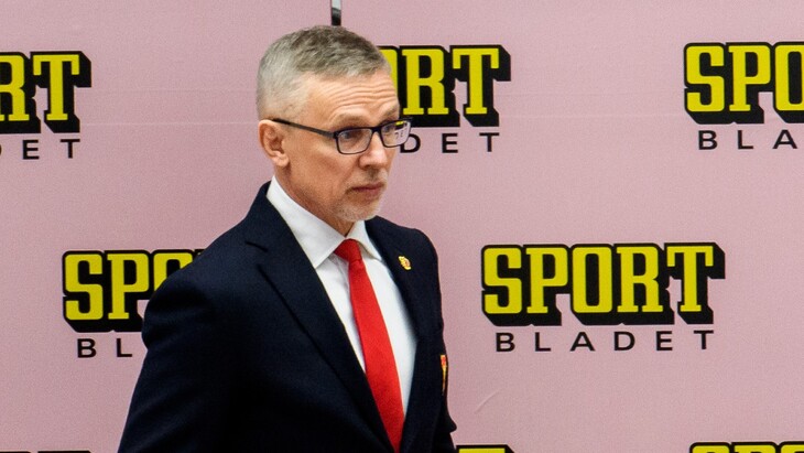 Игорь Ларионов