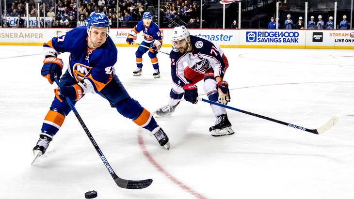 Лео Комаров