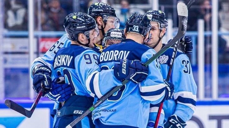 Хоккеисты «Сибири»