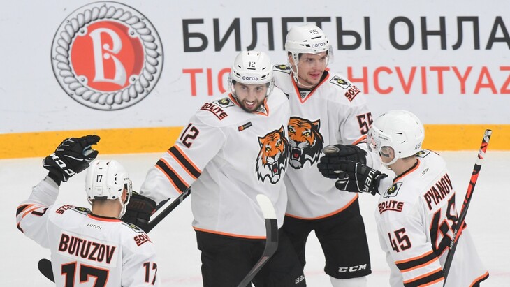 Игроки «Амура»