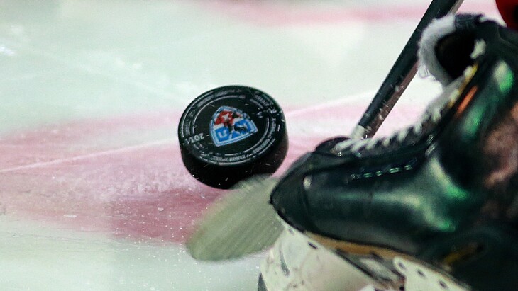 КХЛ готовится сократить число легионеров