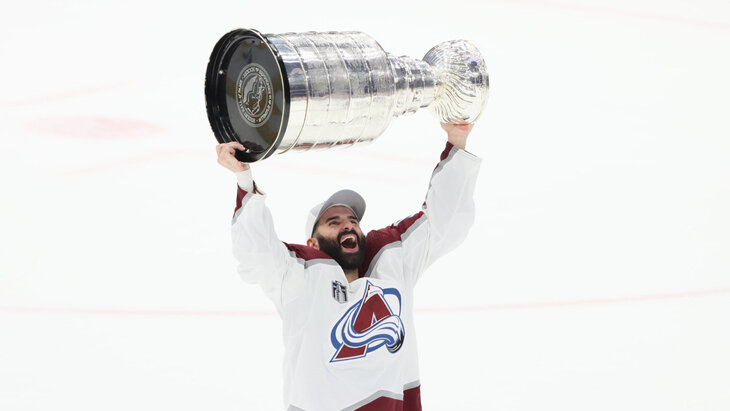 Хоккеисты «Колорадо» помяли Кубок Стэнли во время празднования