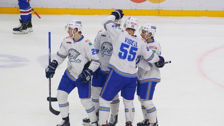 Игроки «Барыса»