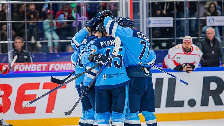 Игроки «Сибири»