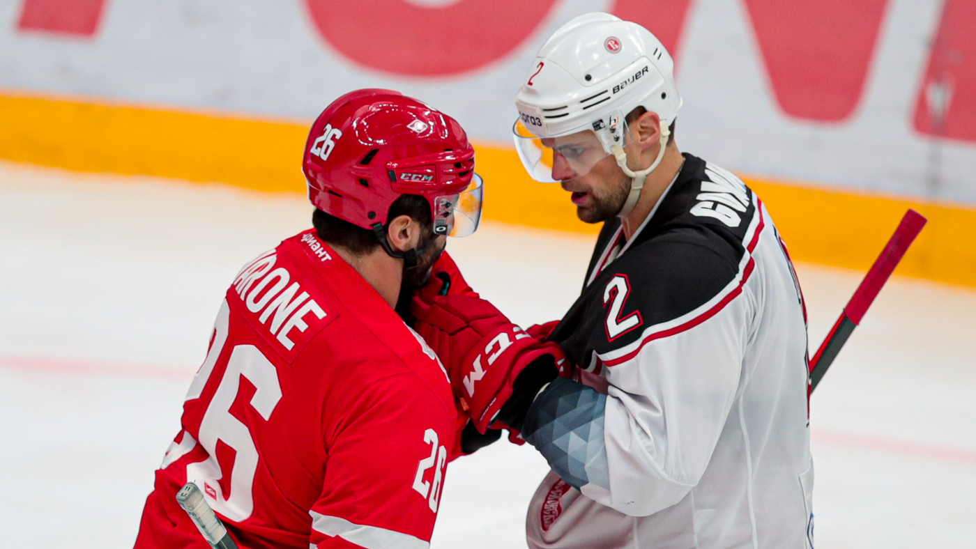 «Спартак» в матче с «Витязем»