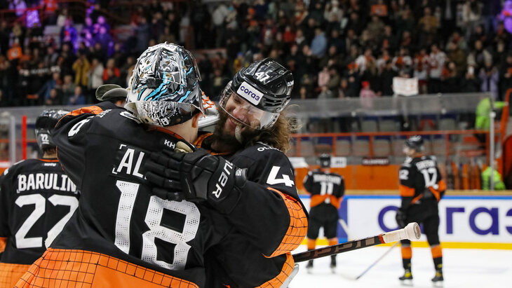 «Амур» продлил серию побед до трех матчей
