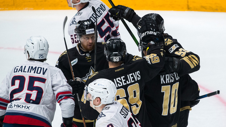 «Адмирал» обыграл «Нефтехимик» второй раз подряд