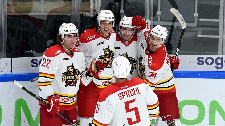 Игроки «Куньлуня»