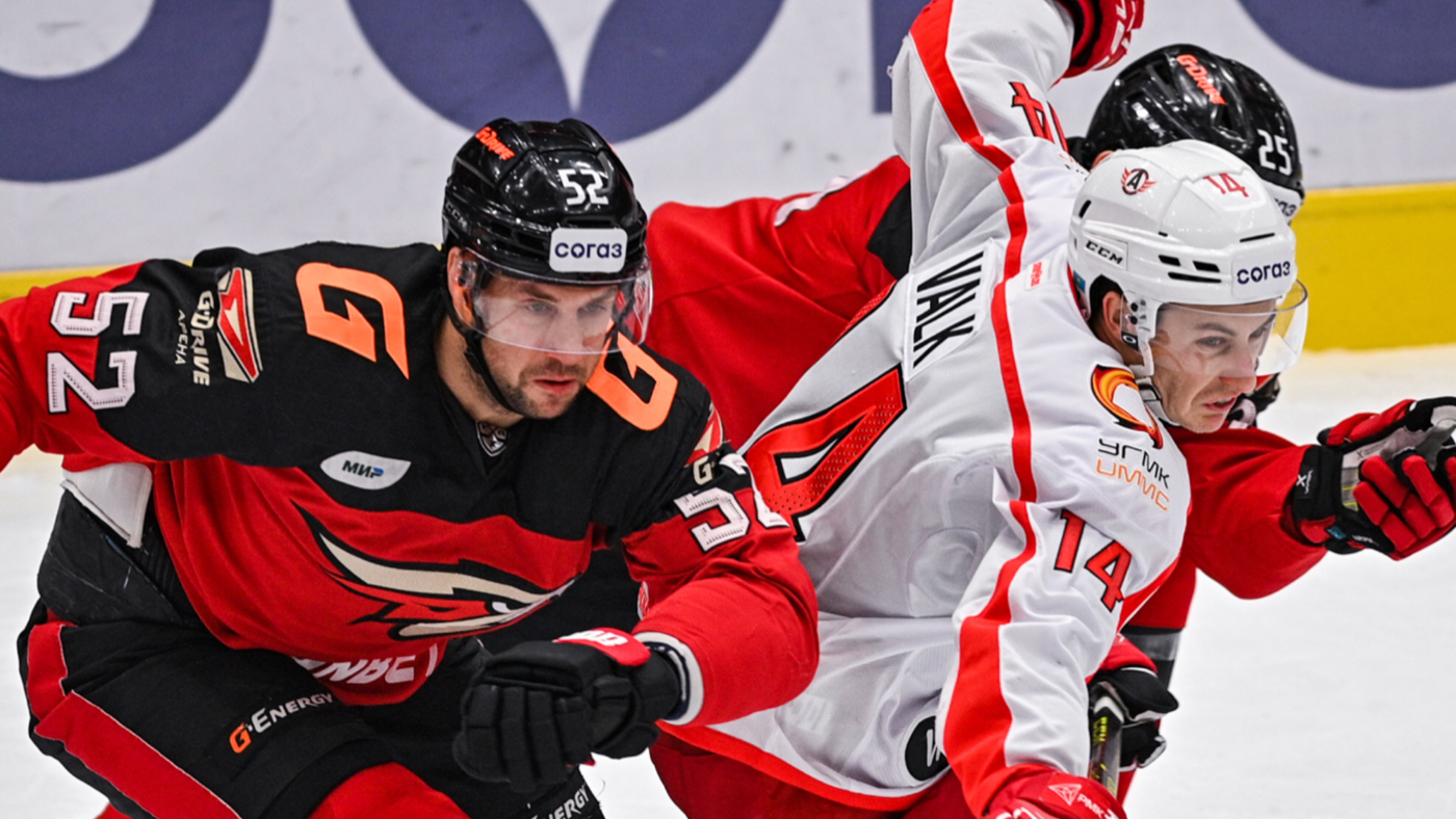 «Авангард» в гостевом матче с «Авто»