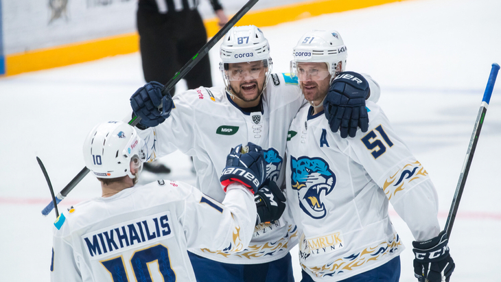 «Барыс» в матче с «Адмиралом»