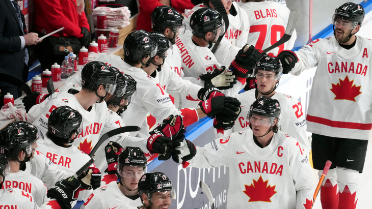 Сборная Канады