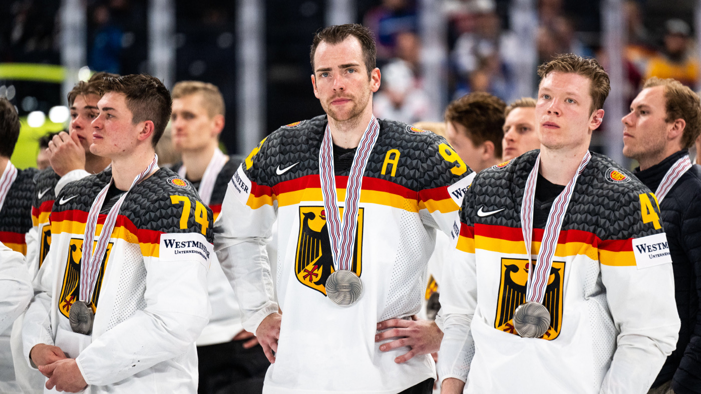 Сборная Германии после матча с Канадой