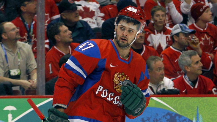 Александр Радулов в матче против Канады на Олимпиаде 2010 года