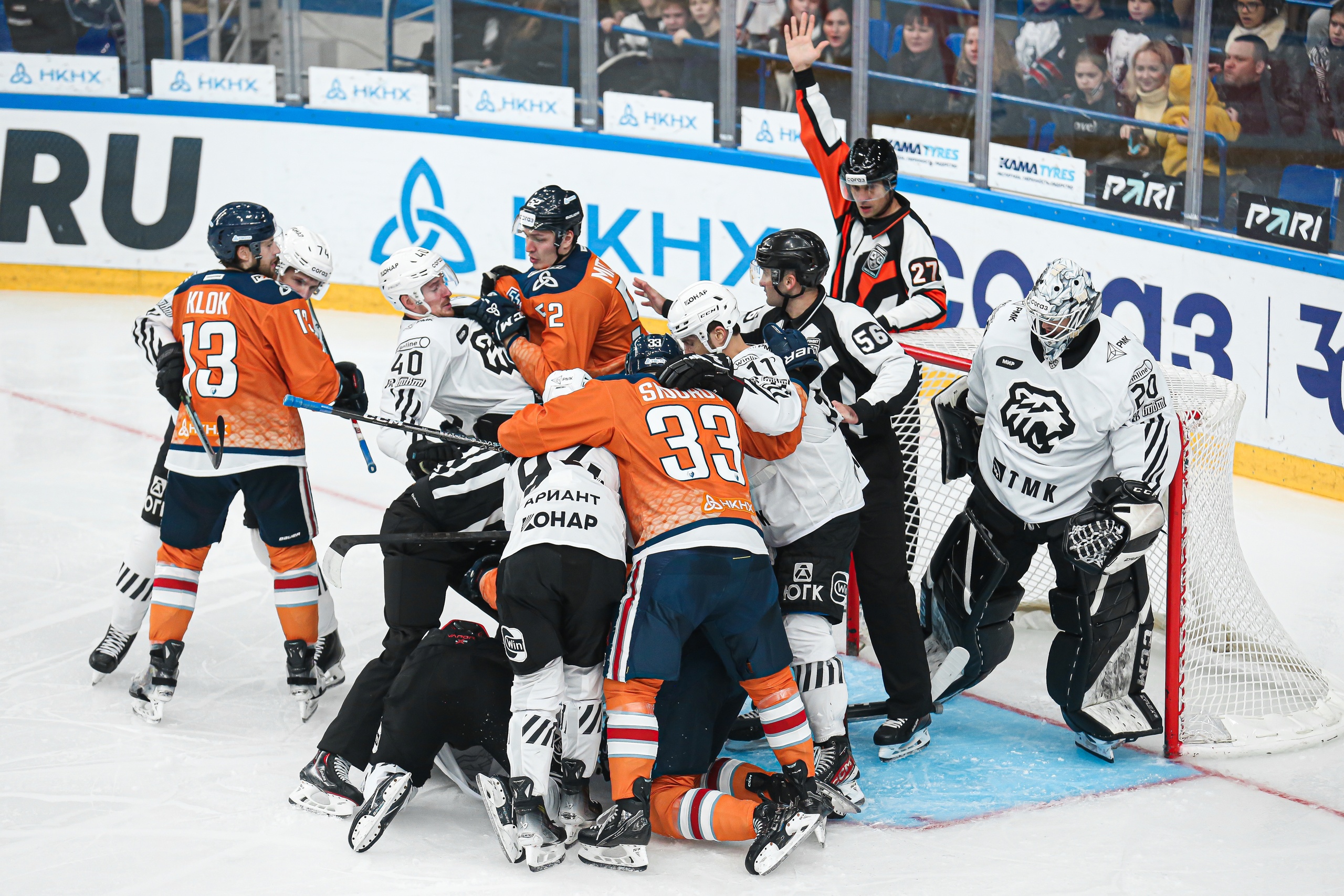 «Нефтехимик» в потасовке с «Трактором» 