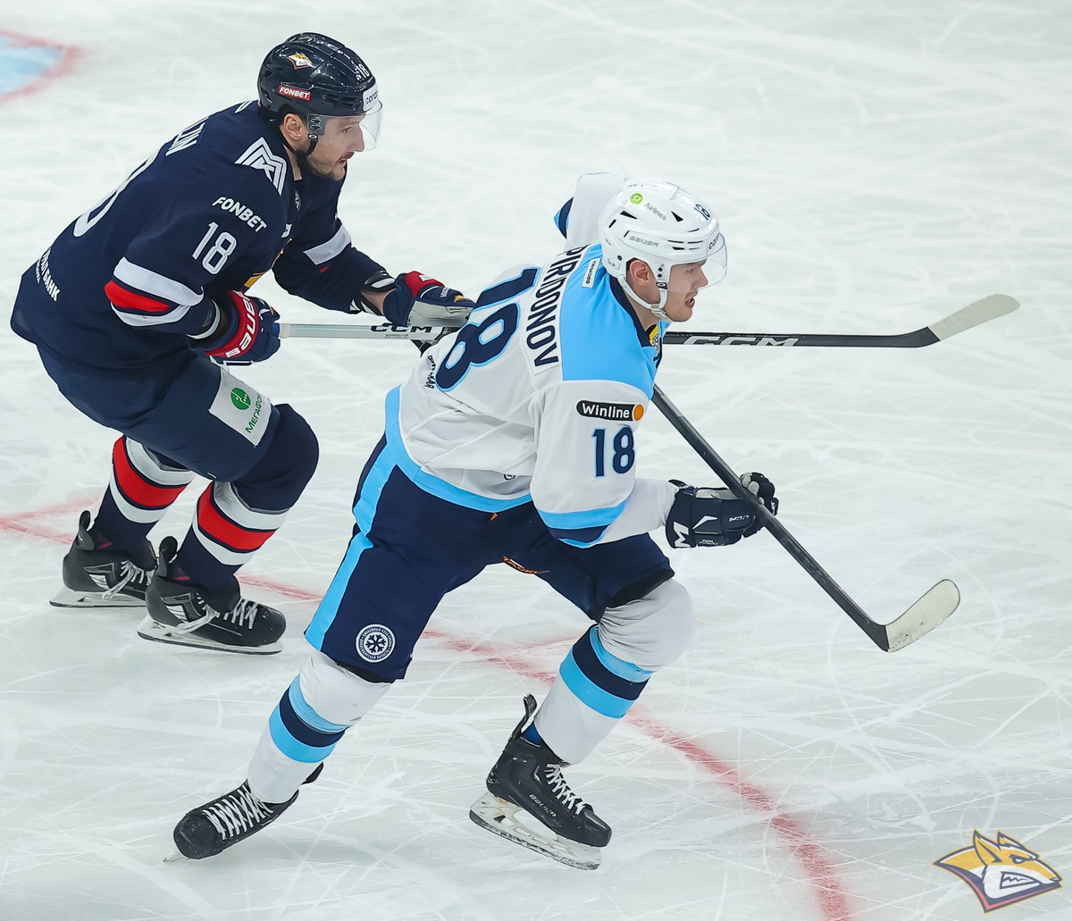 «Металлург» Мг в матче с «Сибирью»