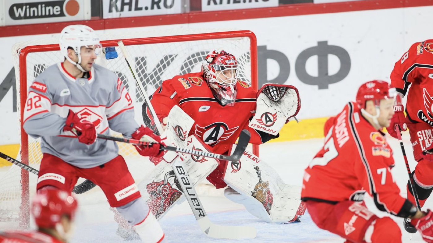 «Автомобилист» разгромно проиграл «Спартаку»