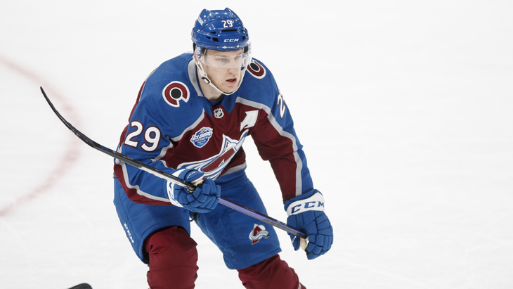 Натан Маккиннон