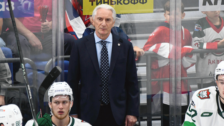 Зинэтула Билялетдинов — главный тренер «Ак Барса»