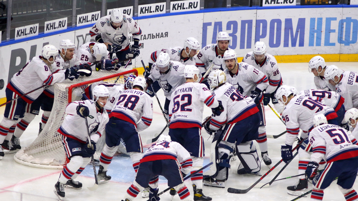 «Нефтехимик»