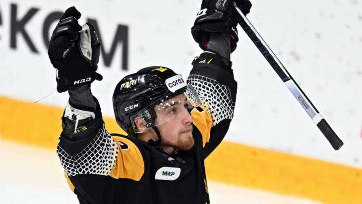 Александр Скоренов