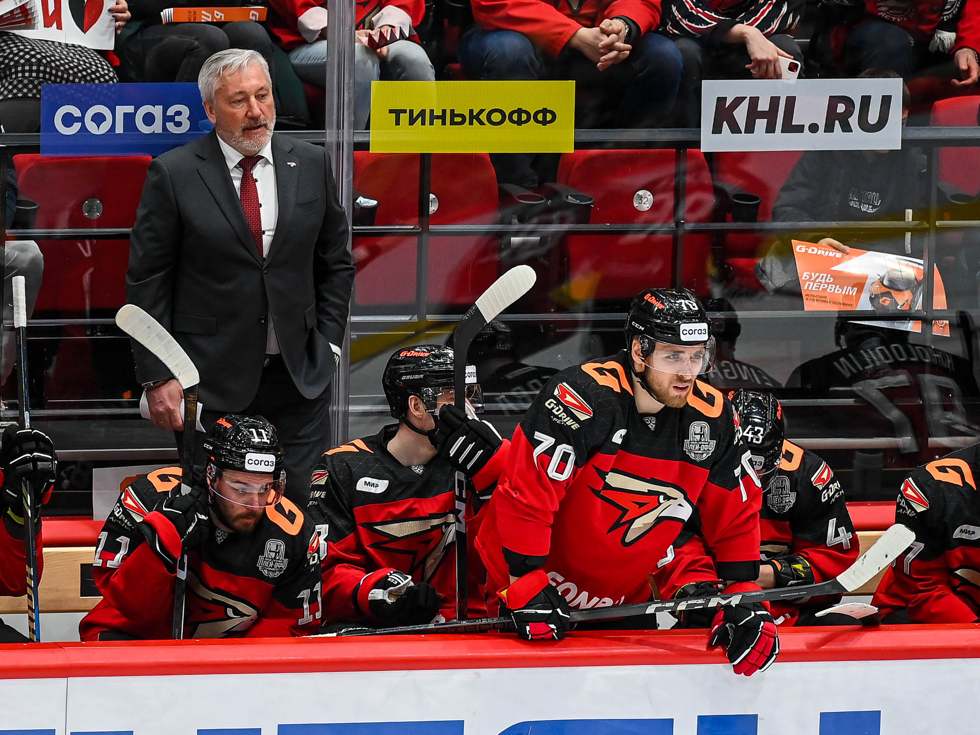 После поражения 0:7 «Авангард» уволил Михаила Кравца