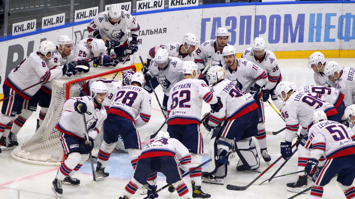 «Нефтехимик»