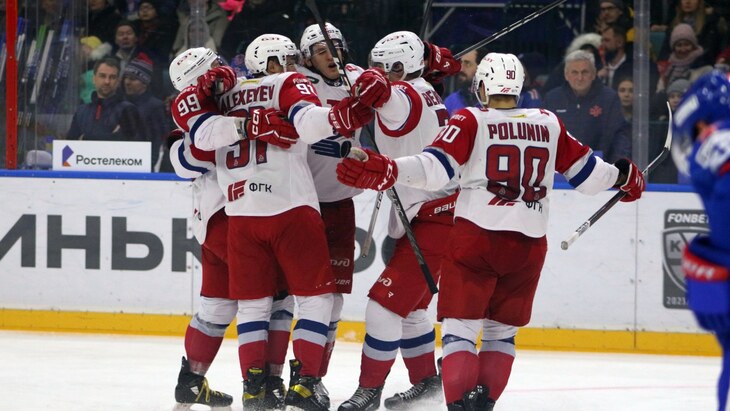 Александр Полунин и партнеры радуются победе