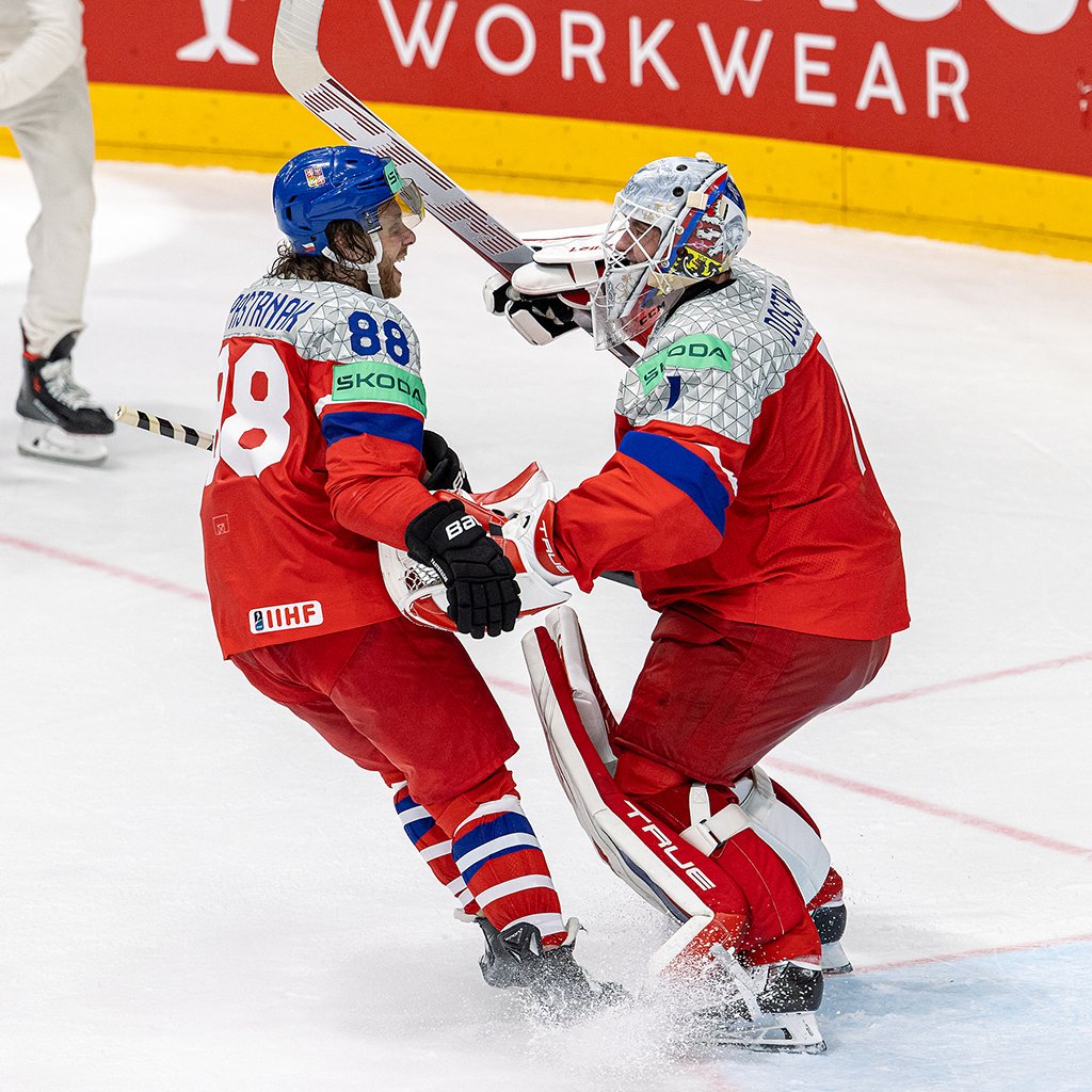 Чехия сенсационно прошла США