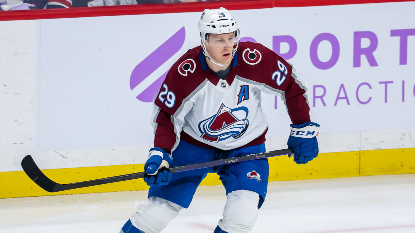 Натан Маккиннон