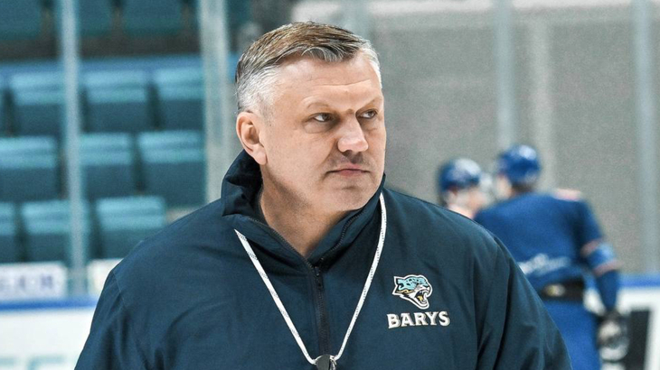 Вячеслав Буцаев — главный тренер «Барыса»