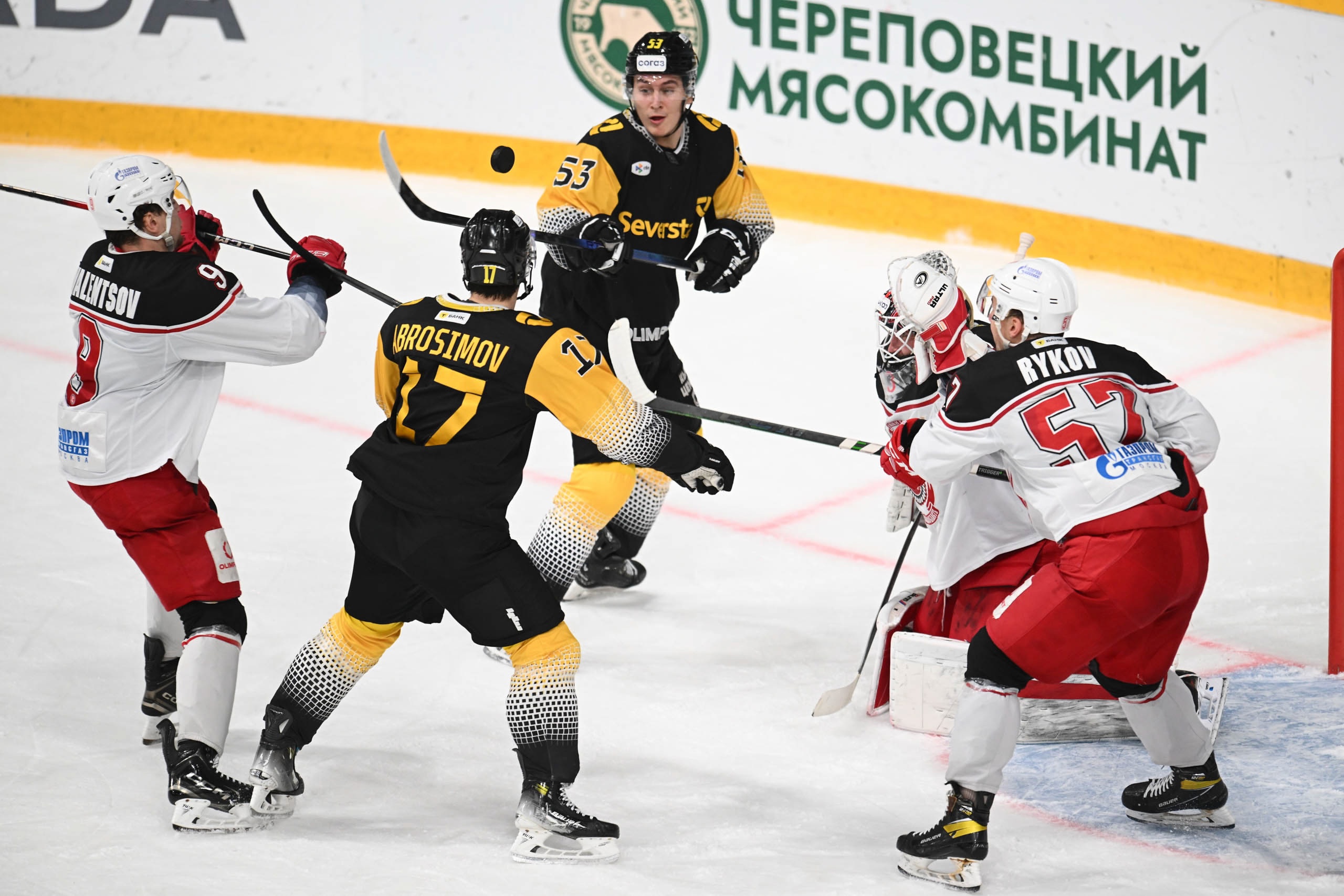 «Северсталь» в матче с «Витязем»