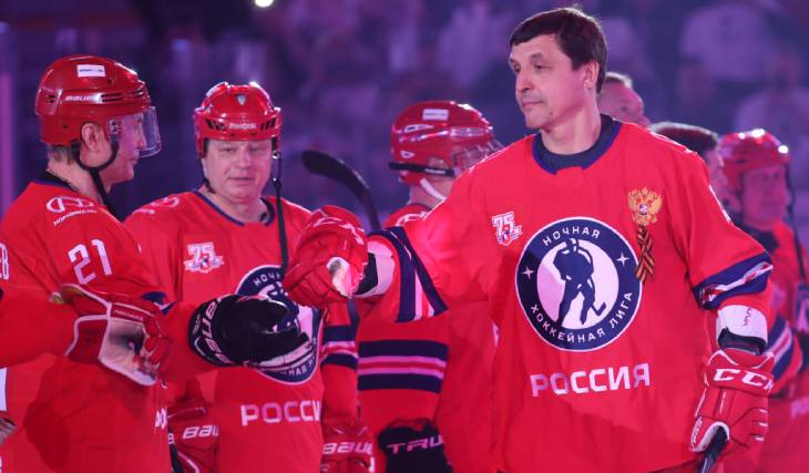 Валерий Каменский (справа)