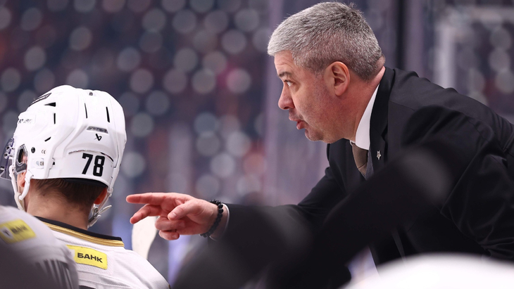 Леонид Тамбиев — главный тренер «Адмирала»