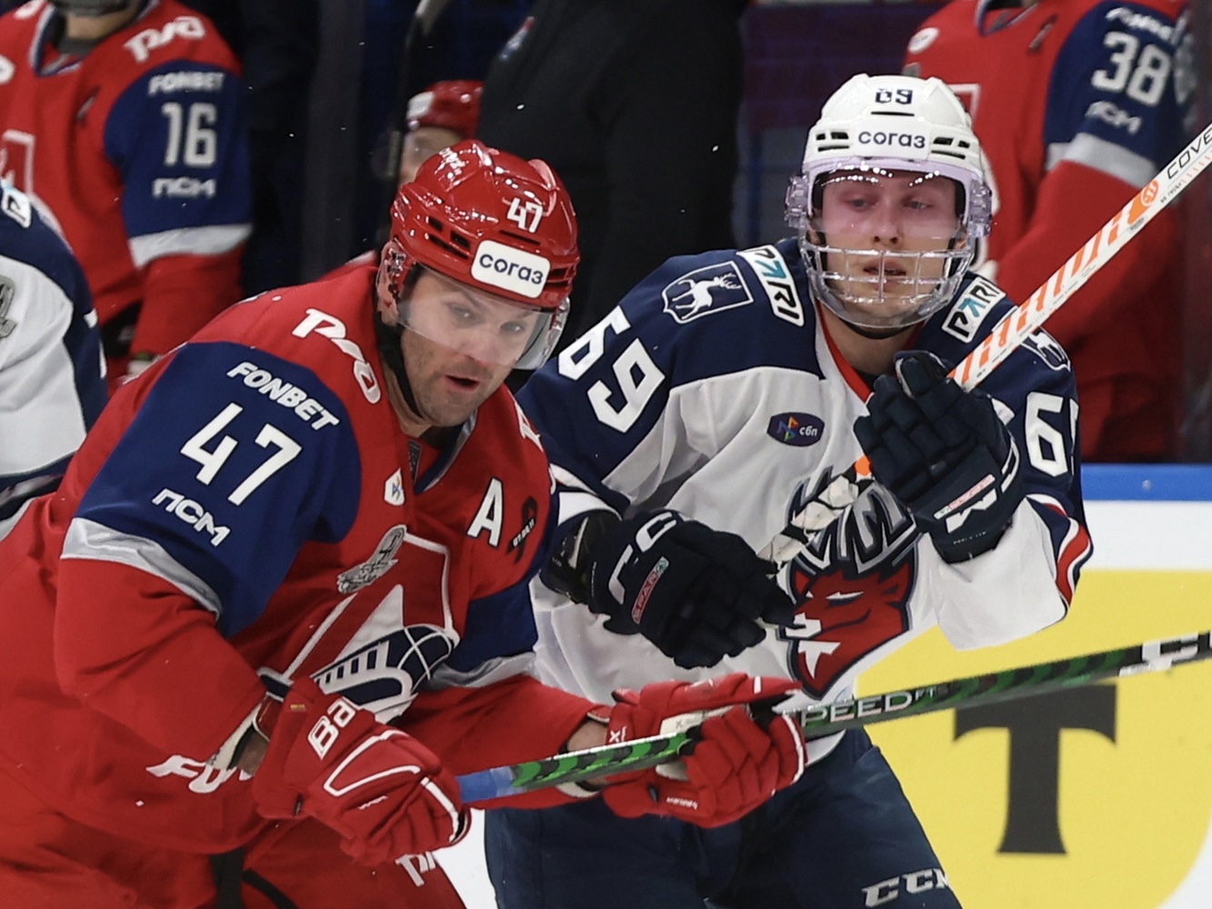 «Локомотив» вышел вперед в серии 