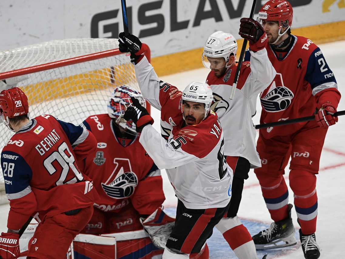 «Авангард» выиграл пятый матч 