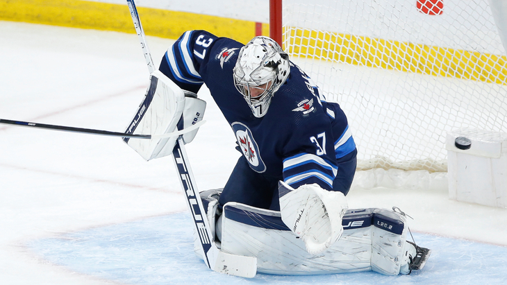 Коннор Хеллибайк — голкипер «Виннипега»