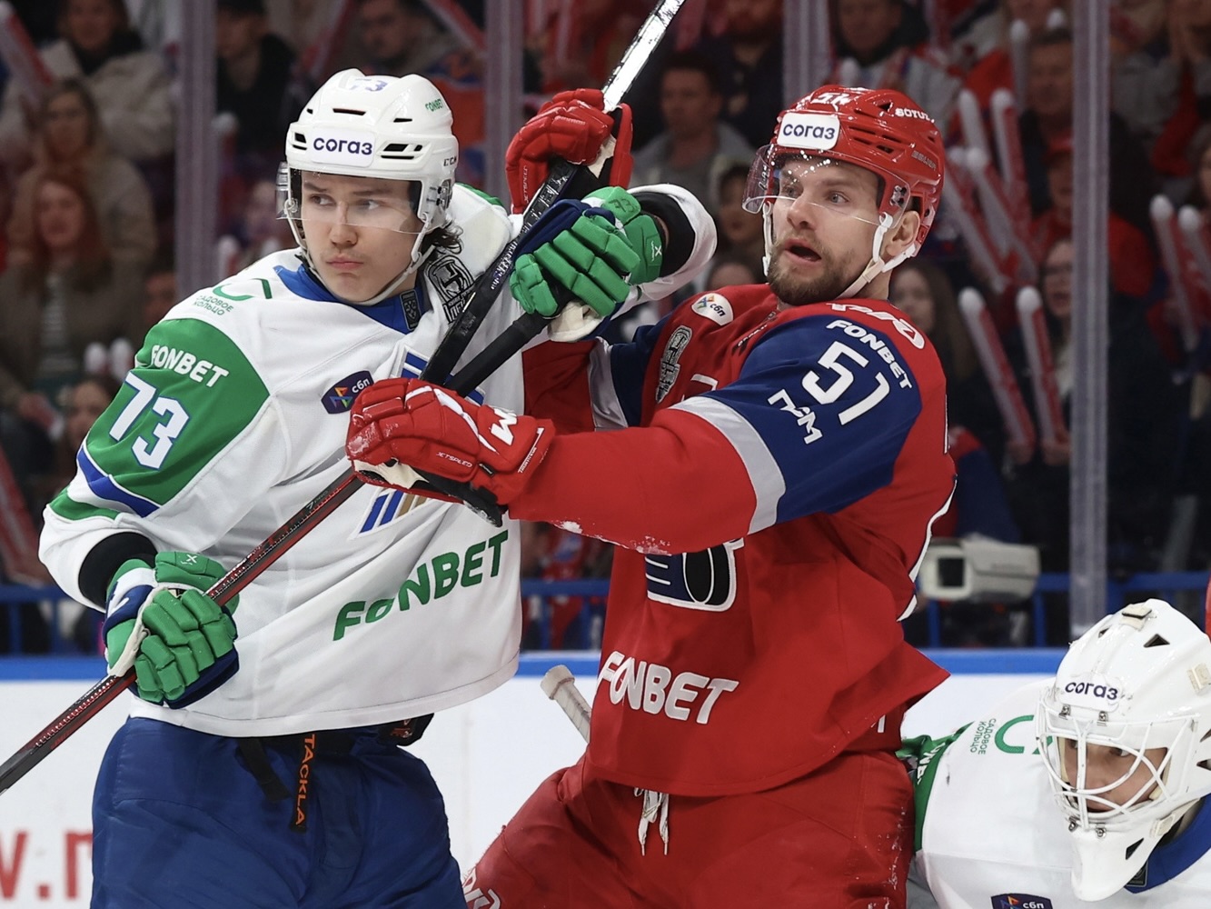 «Локомотив» уверенно справляется с уфимцами 