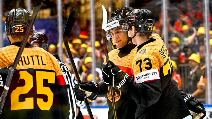 Германия возглавила группу B